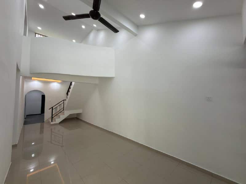 Apartment Taman Tampoi Indah 3