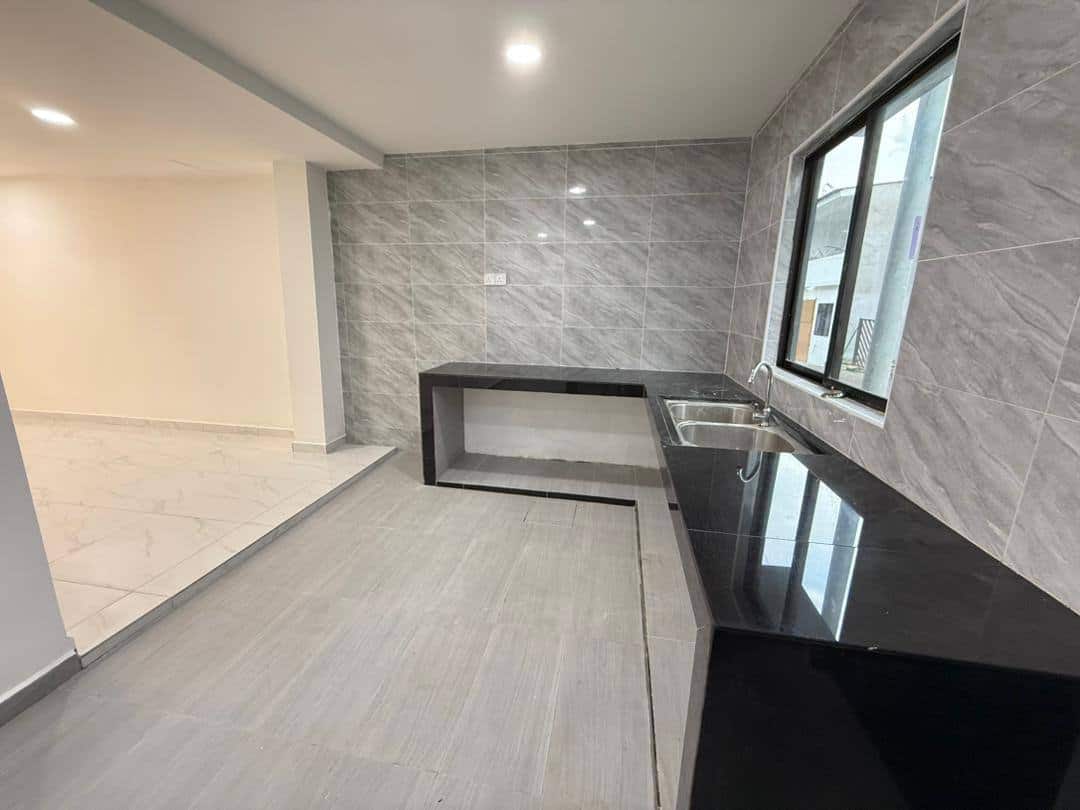1.5 Storey Terrace House Pulai Utama 9