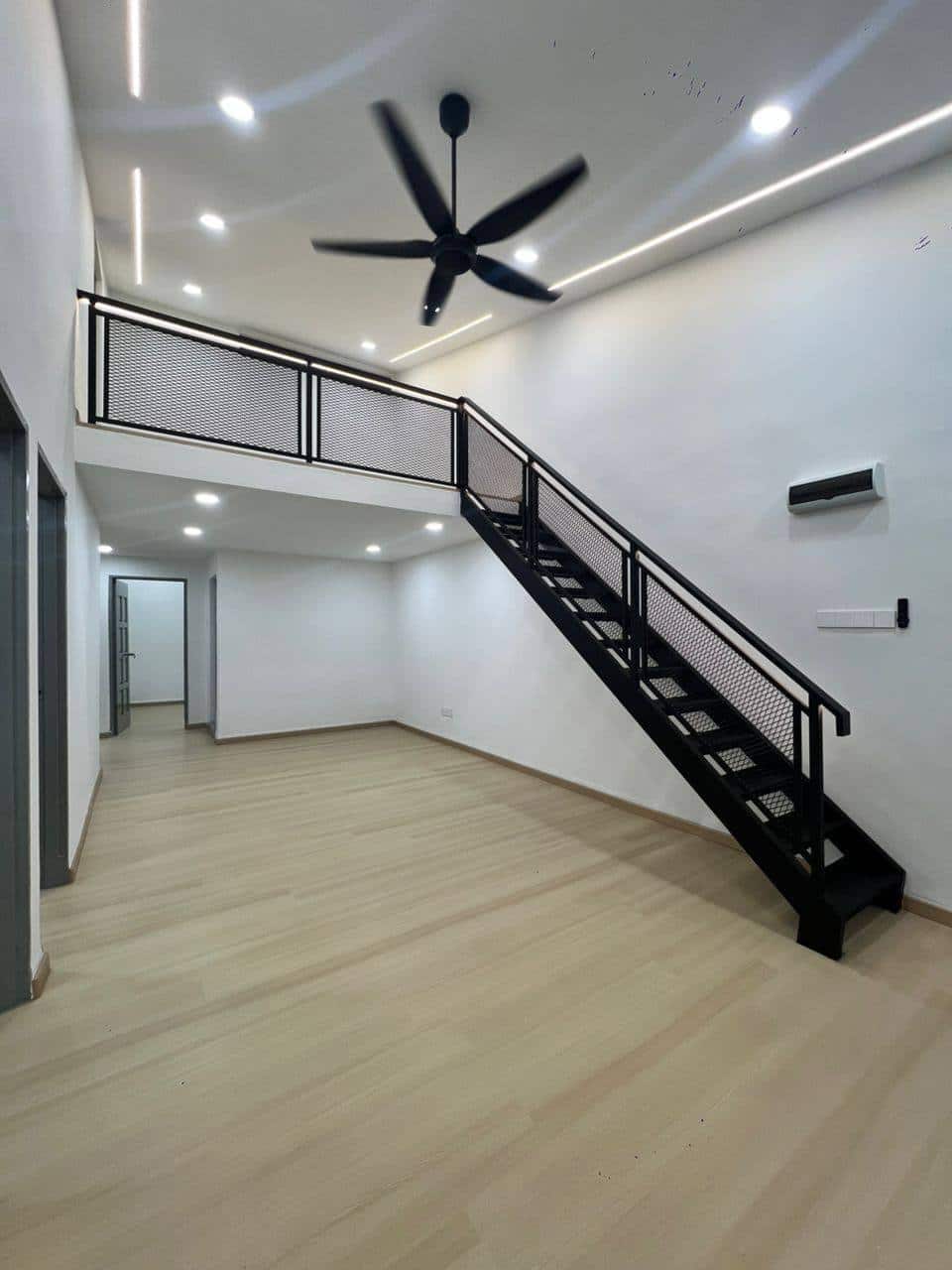 Studio Greenfield Regency 3