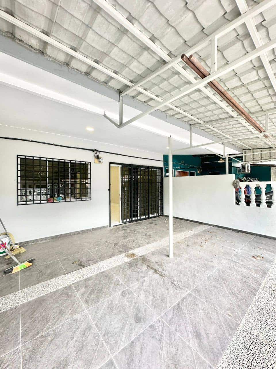 Low Cost Flat Taman Ungku Tun Aminah 6