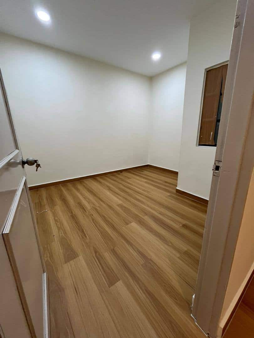 Condo Midas Apartment, Perling 9