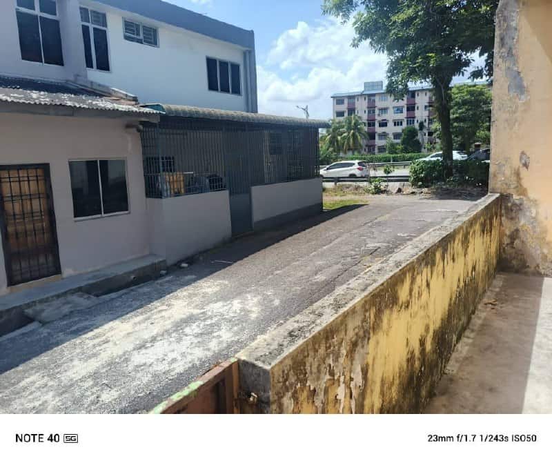 Double storey terrace Taman Kobena 9