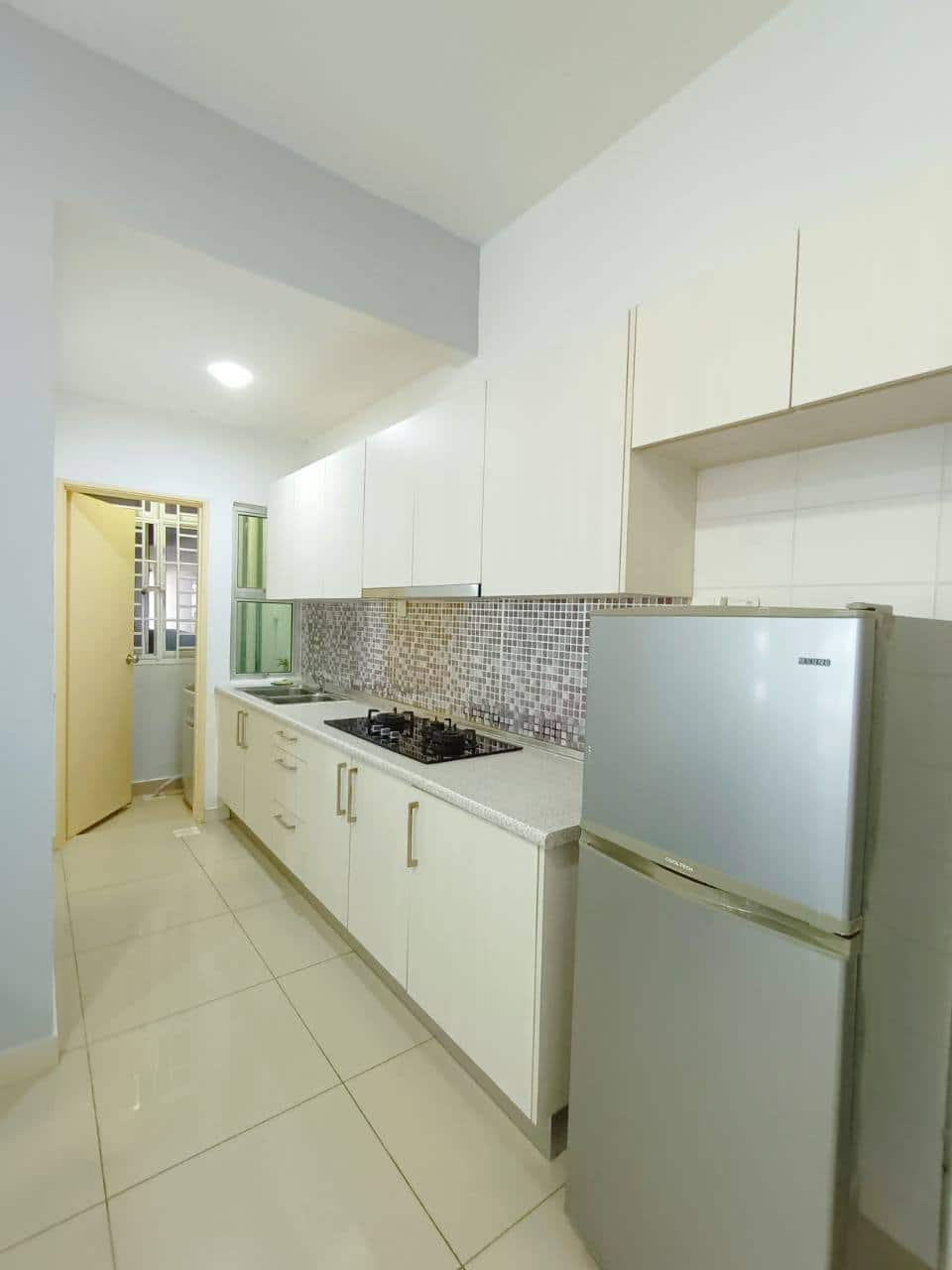 Service Apartment (Middle Floor) Greenfield Regency 4