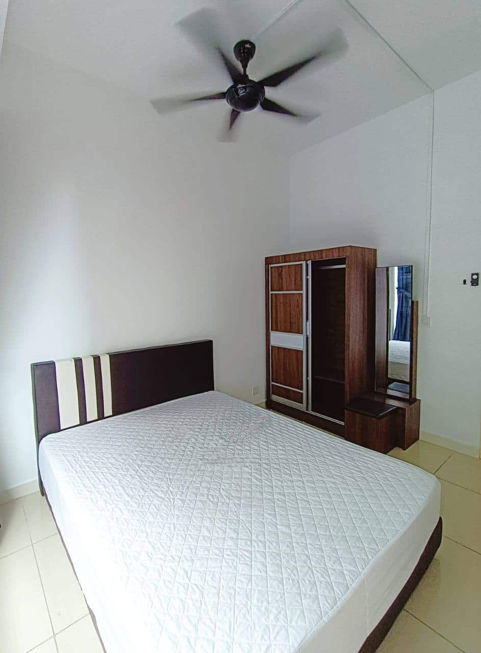 Service Apartment (Middle Floor) Greenfield Regency 3