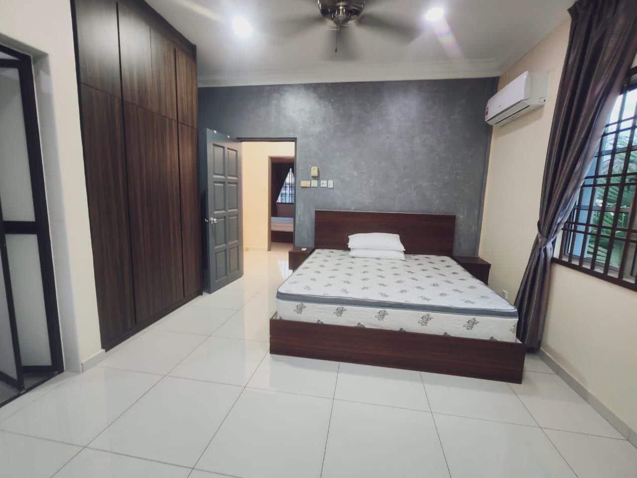 Double Storey End Lot Jalan Indah 4