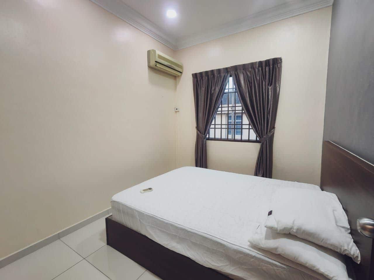 Double Storey End Lot Jalan Indah 5