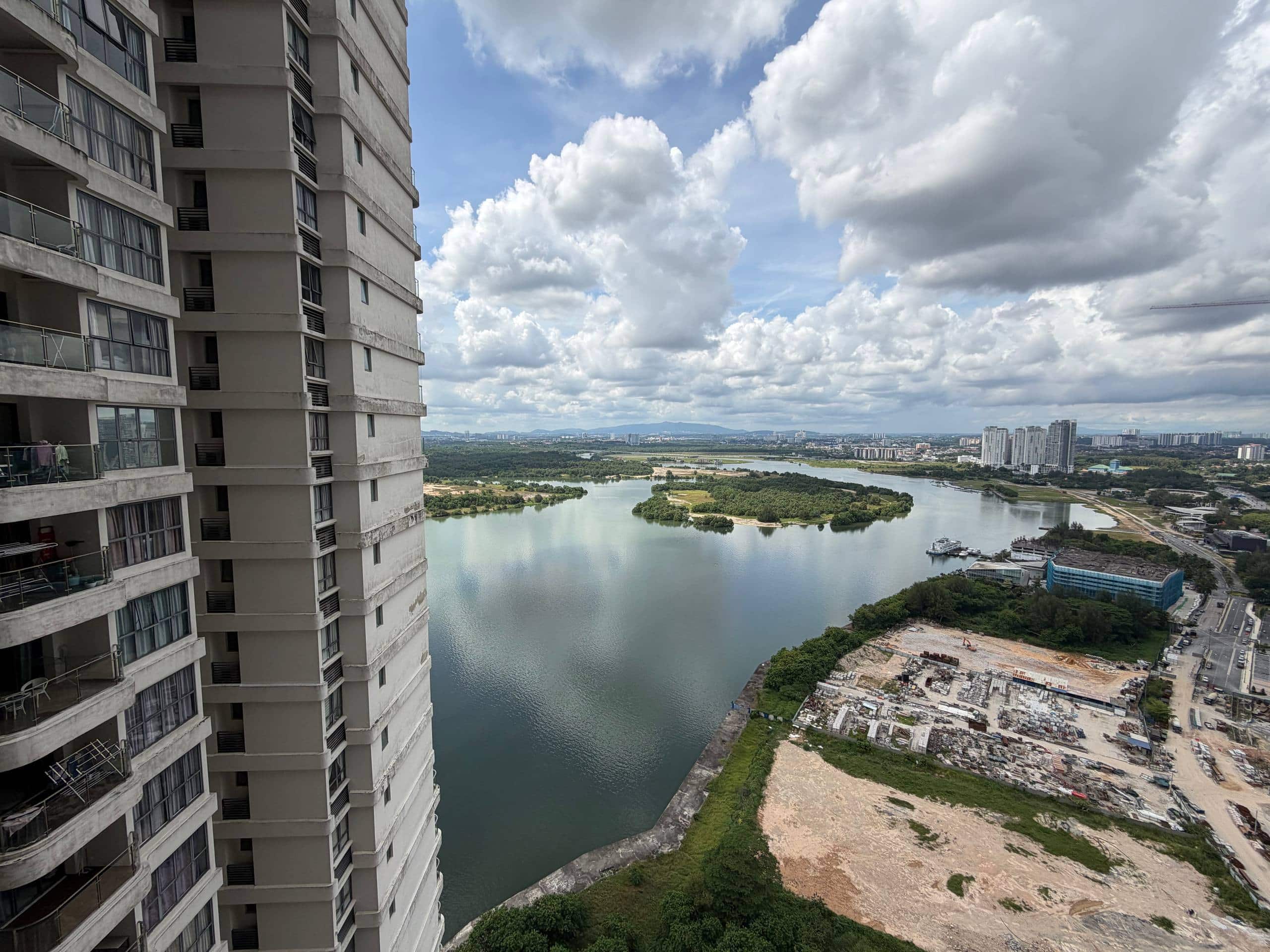 Condo Country Garden Danga Bay Royal Strand