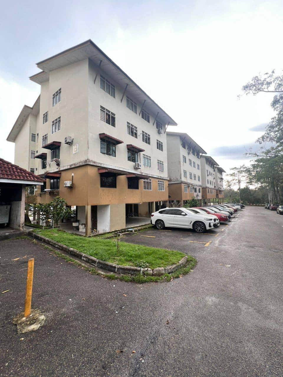 Medium Cost Flat Ehsan Jaya