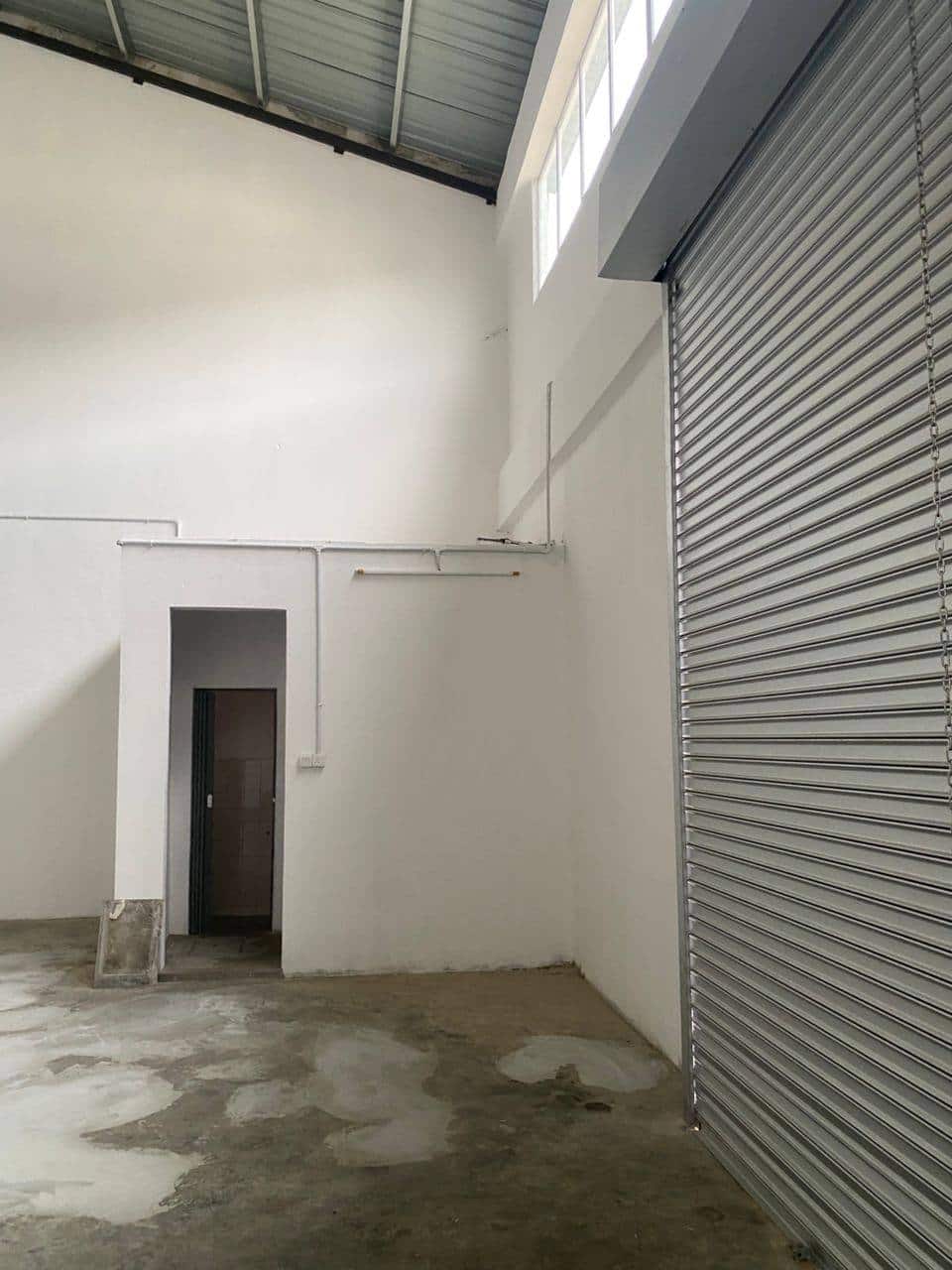 1.5 Storey Corner Unit Factory Kulai Timur 4
