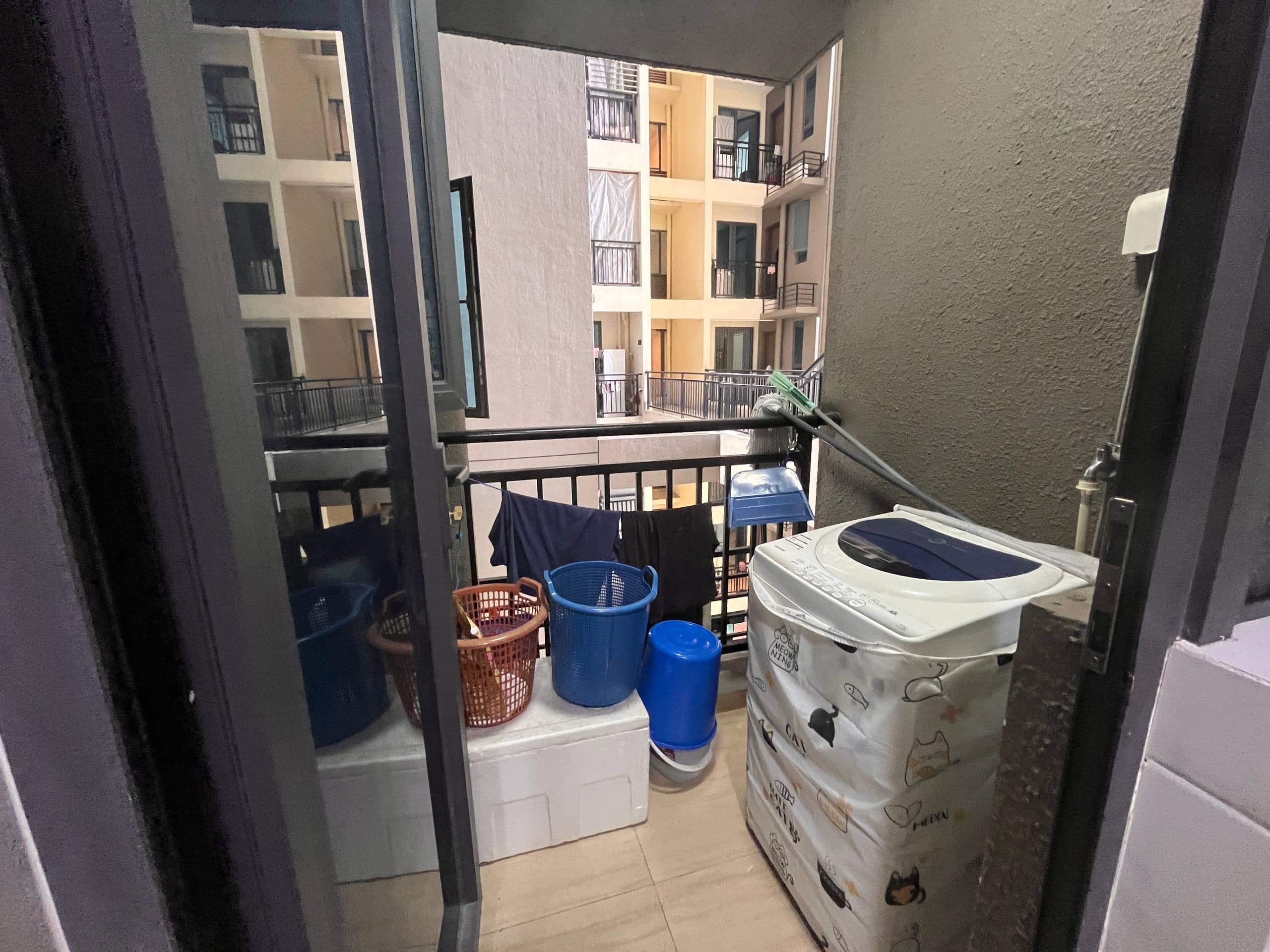 Corner Lot Laman Glasier 7