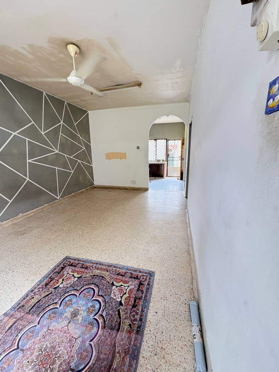 1.5 Storey intermediate lot Taman Bukit Kempas 5