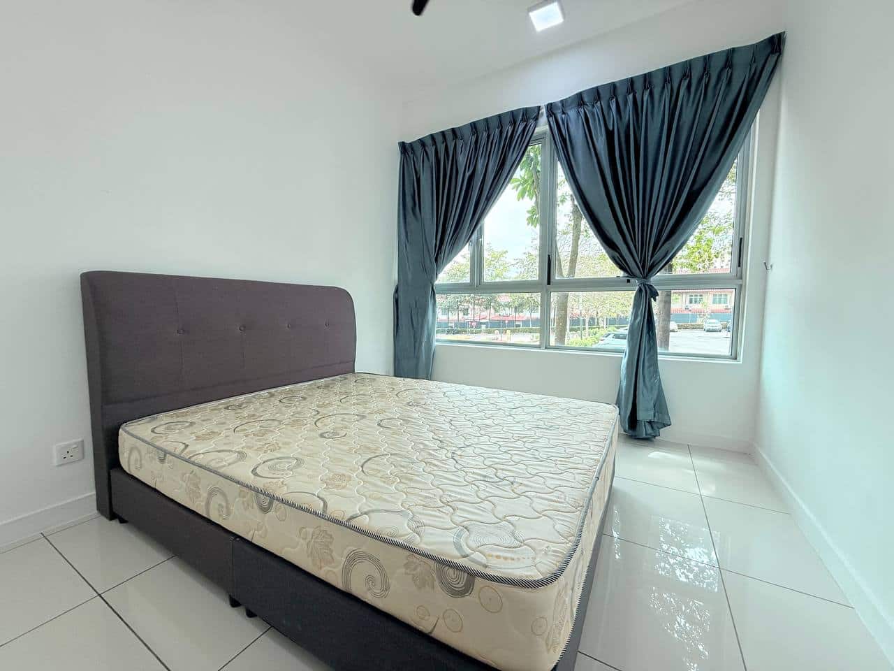 Condominium Epic Residence @ Larkin 5