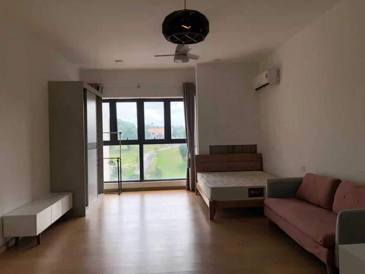 Studio Amberside Country Garden Danga Bay