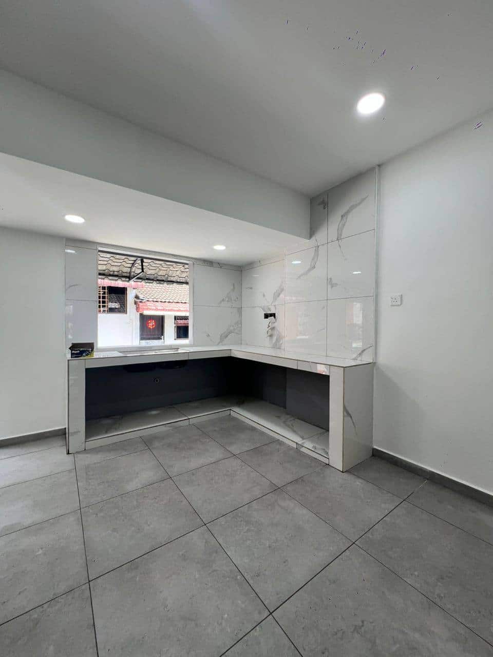 Condominium Dwi Mahkota Tampoi 4
