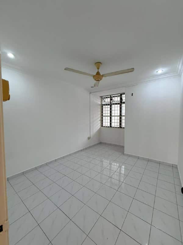 Ground Floor Central Park @ Tampoi 5