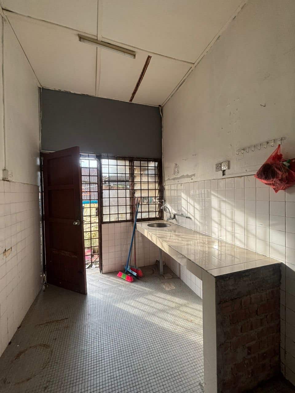 Single Storey Terrace House Jalan Meranti 6
