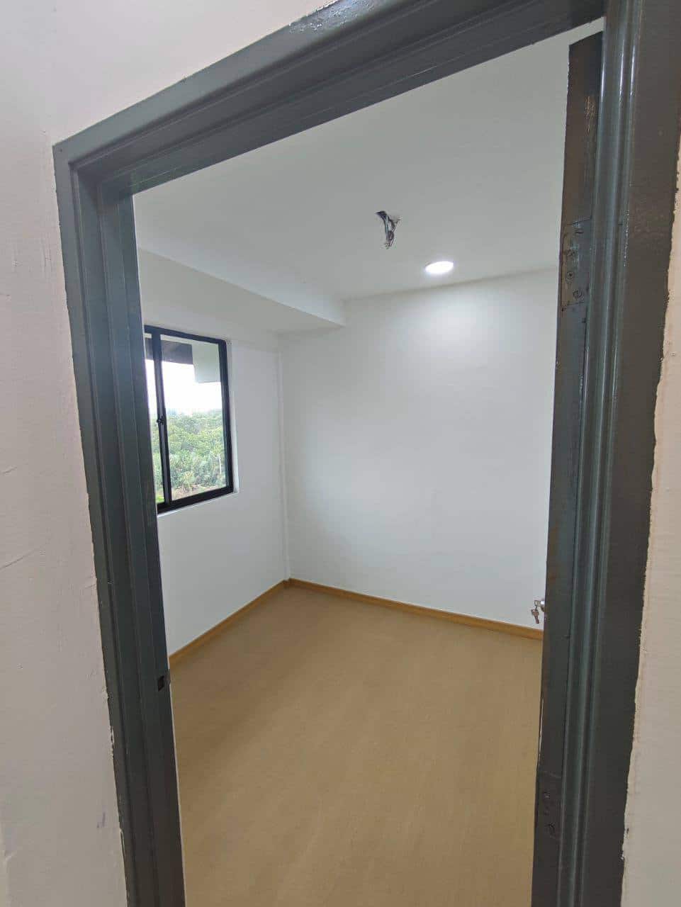 Condo Regalia Park 6