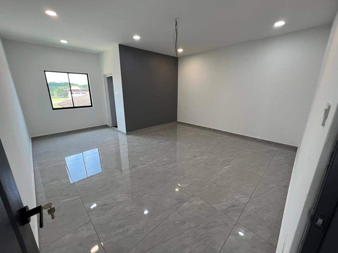 Low Cost Flat End Lot Taman Baiduri Perling 5