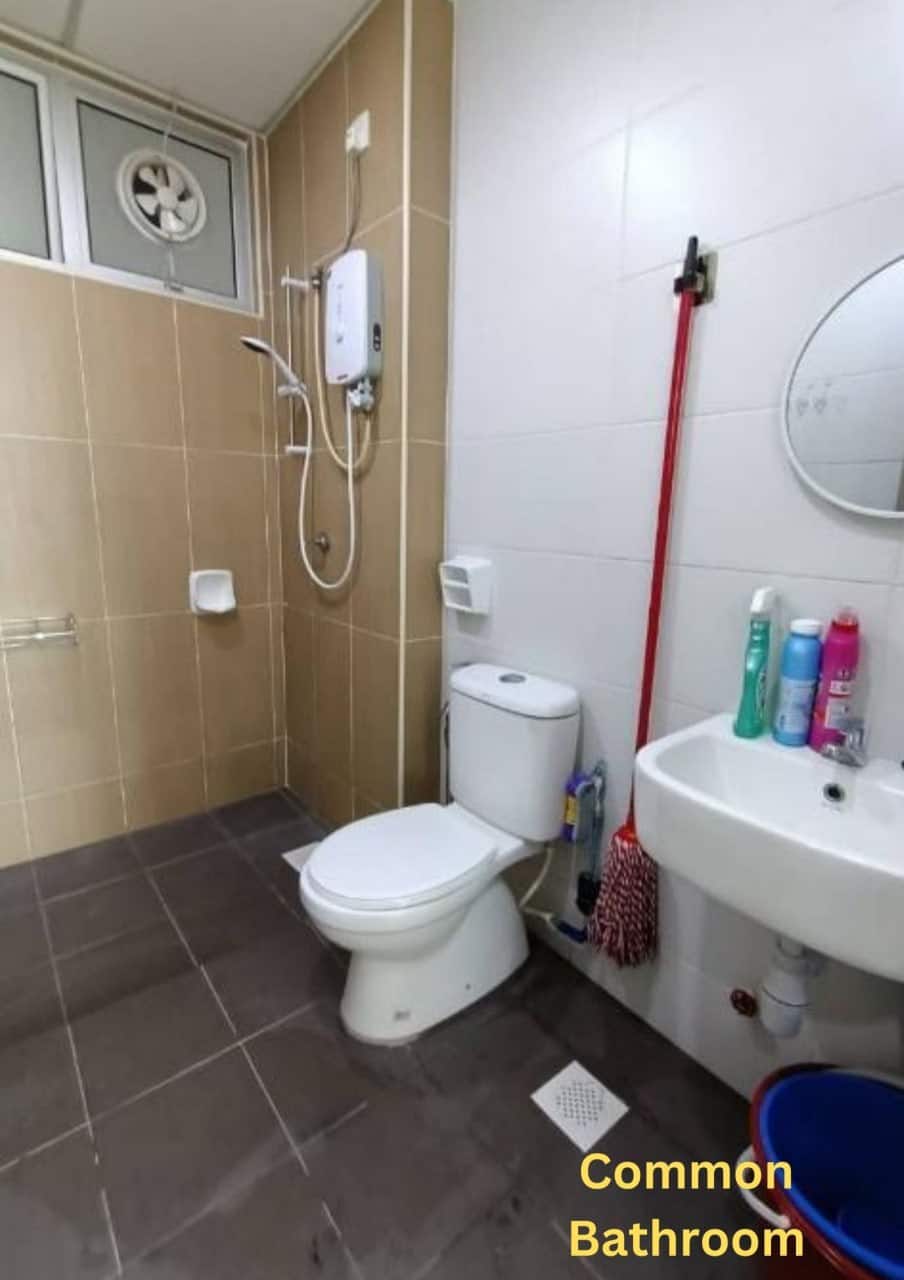 Service Apartment Larkin Heights 11