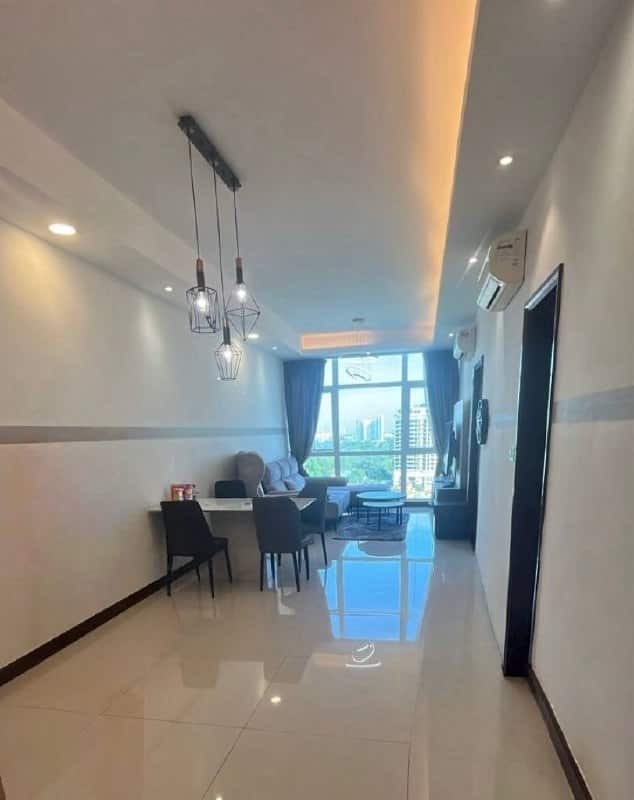 Service Apartment Paragon Residence