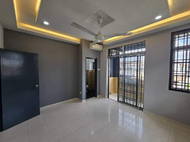 End Lot Bukit Indah 3