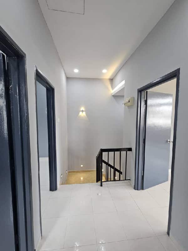 End Lot Bukit Indah 7