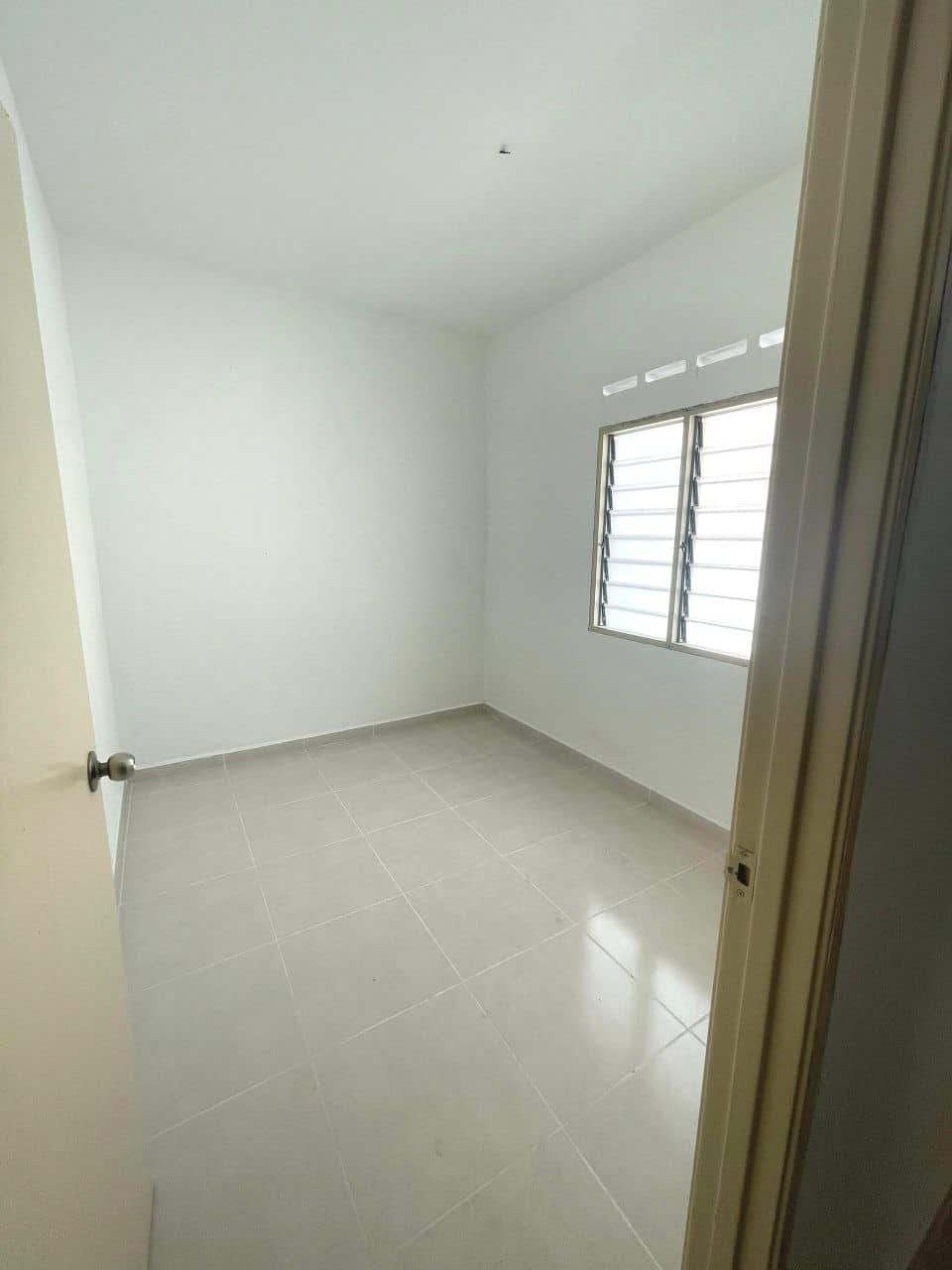 Single storey terrace house Taman Bahagia 6
