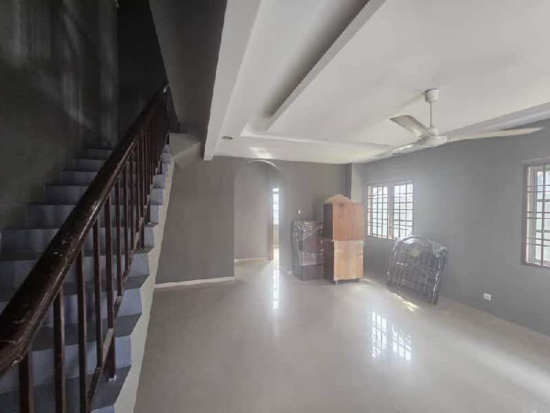 Double Storey Terrace (End Lot) Bukit Indah 4