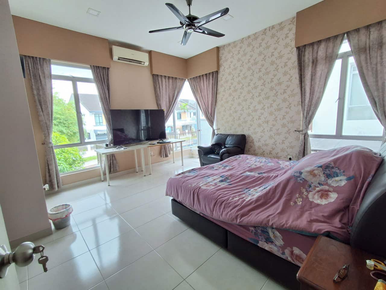 Double Storey Cluster House Golf East 2