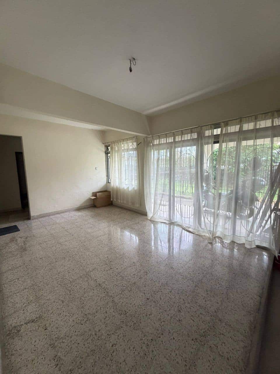 1.5 storey semi-D Serene Park 4