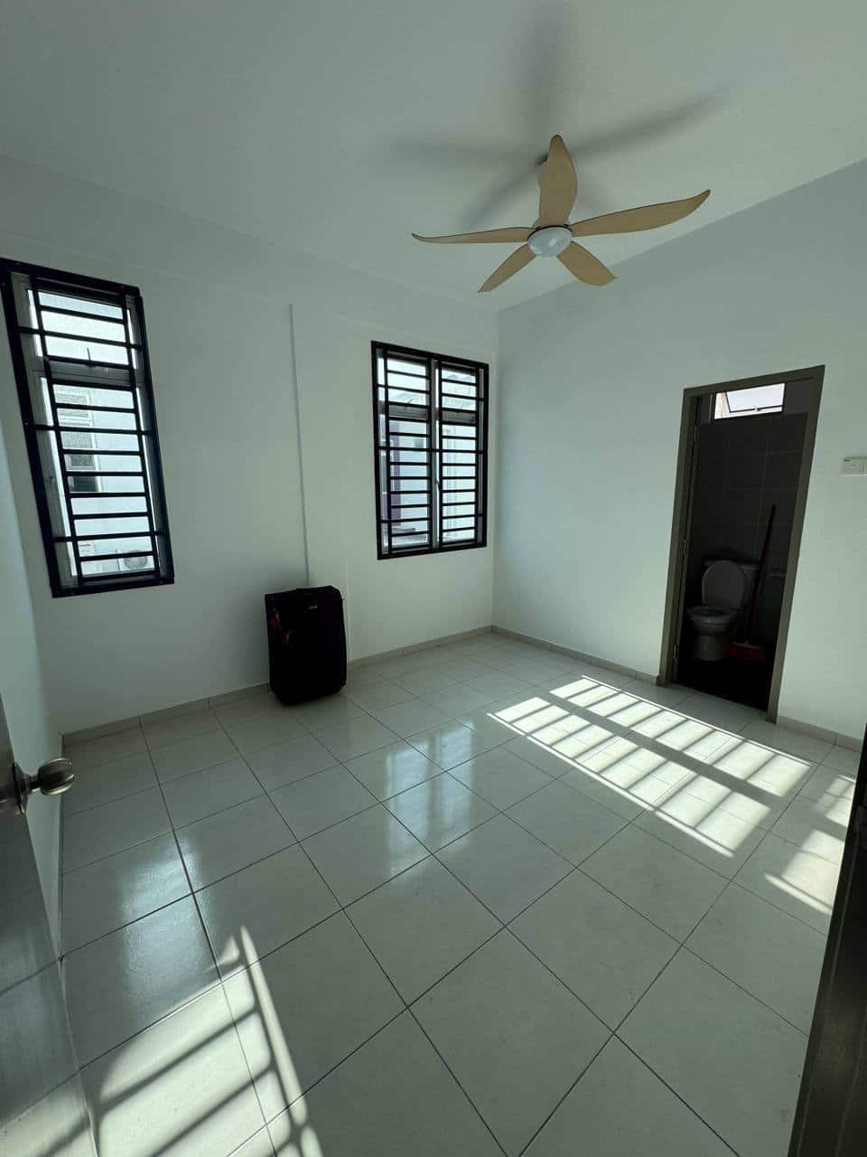 Double Storey Cluster House Pulai Mutiara @ Kangkar Pulai 4