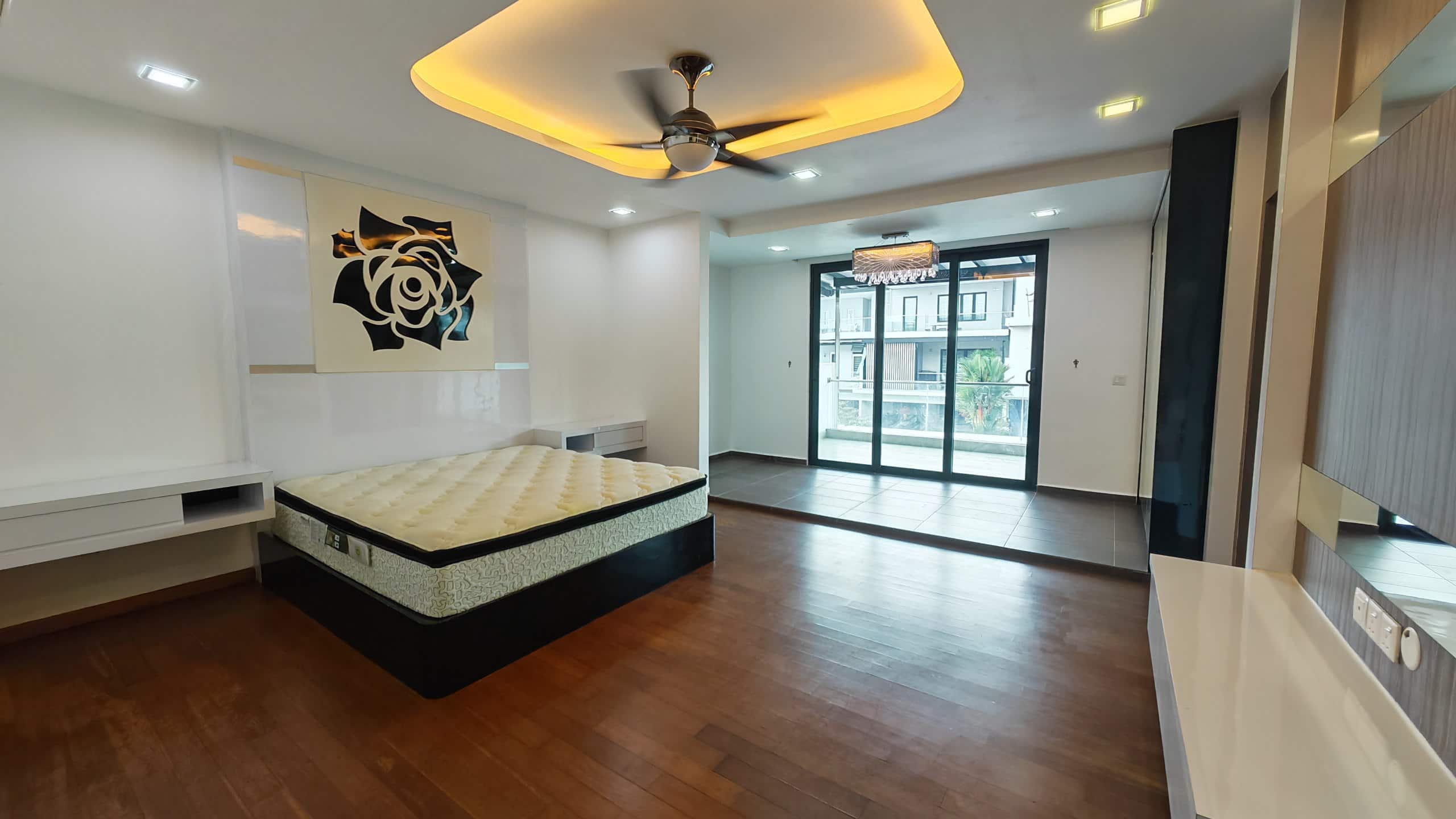 2.5 Storey Terrace Sutera Pulai 2
