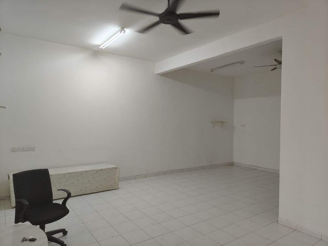 Double Storey Terrace Jalan Bunga Ros 3, Taman Kulai Utama 5
