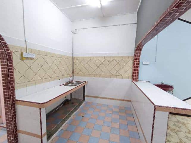 Single storey terrace house Jalan Santalia 1 9