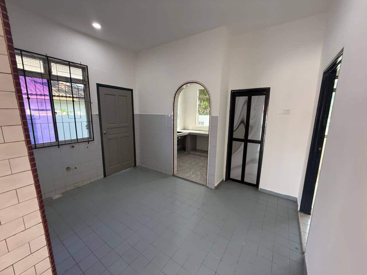 Double Storey Low Cost Taman Damai Jaya 6