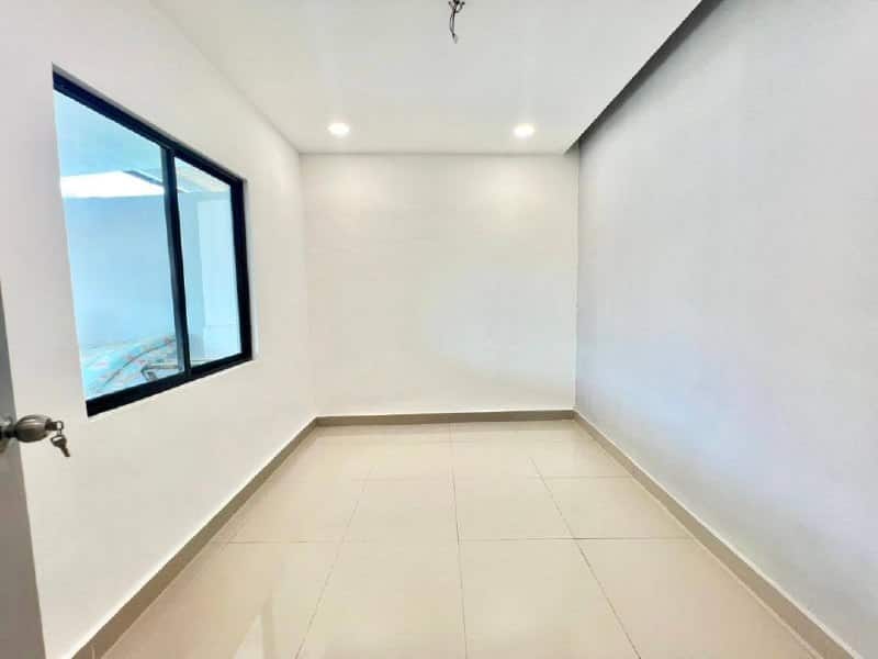 Single Storey Endlot Taman Pulai Utama 6