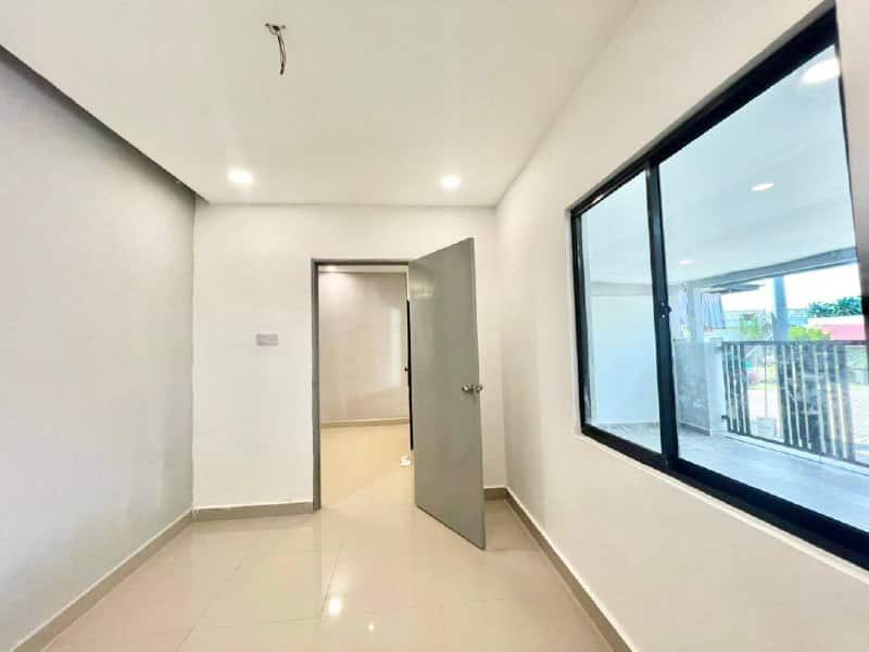 Single Storey Endlot Taman Pulai Utama 5