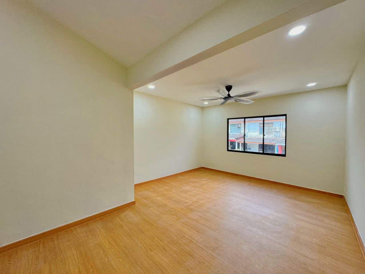 Double Storey Terrace Tmn Desa Jaya 6