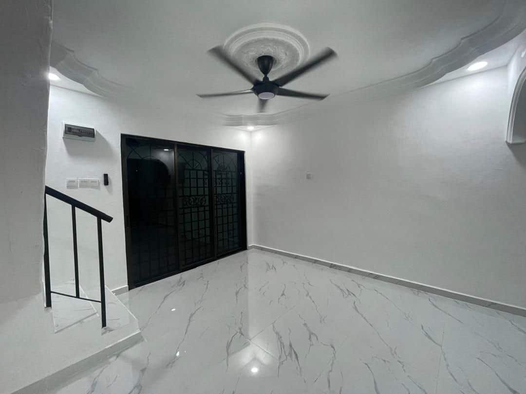 Double storey medium cost Taman Kota Masai 6