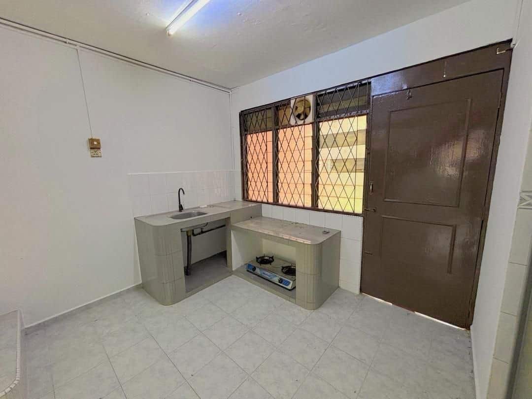 Double Storey Low Cost Permas Jaya 6