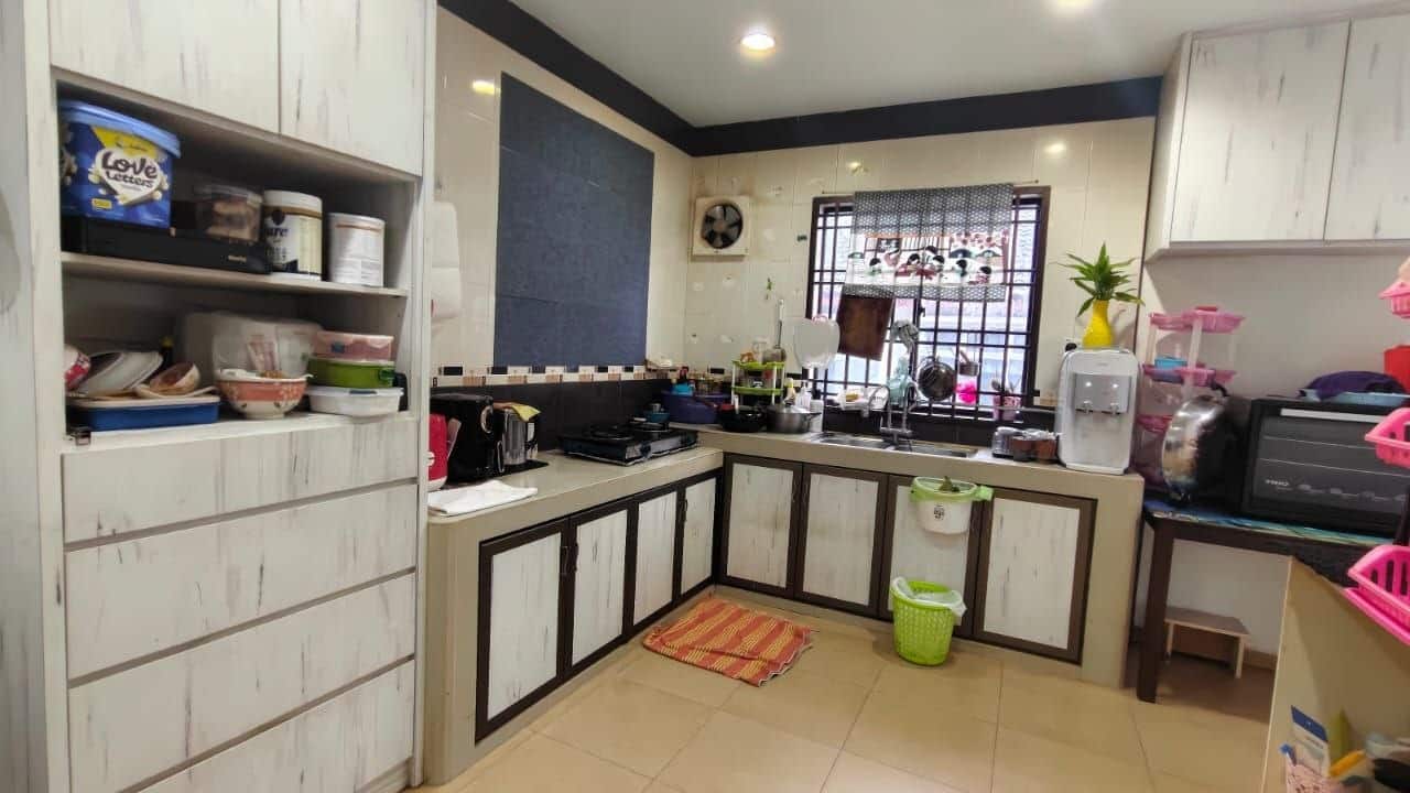 Single Storey Terrace Taman University 12