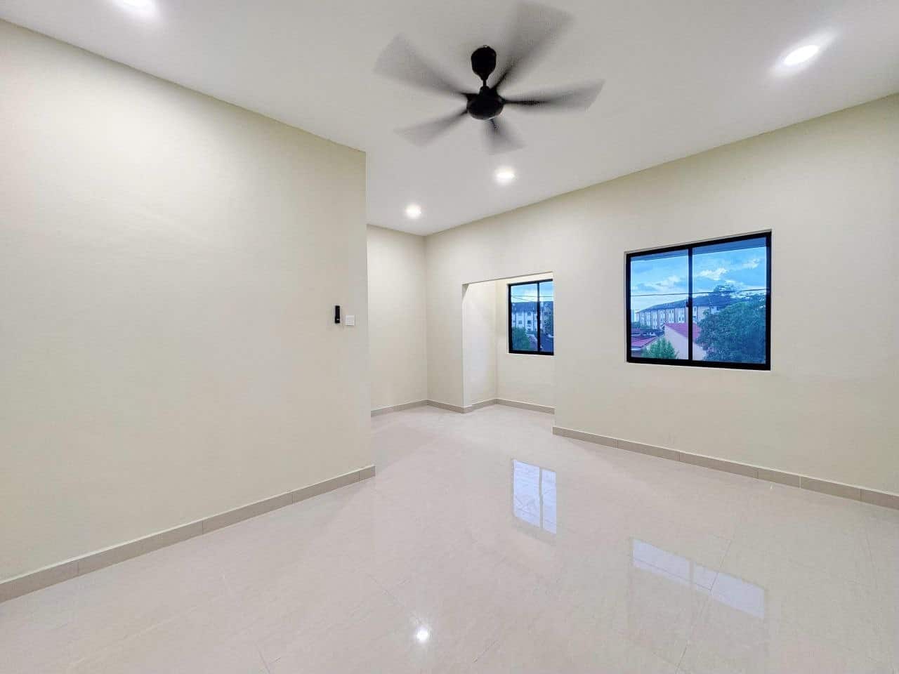 Double Storey Taman Timur 3
