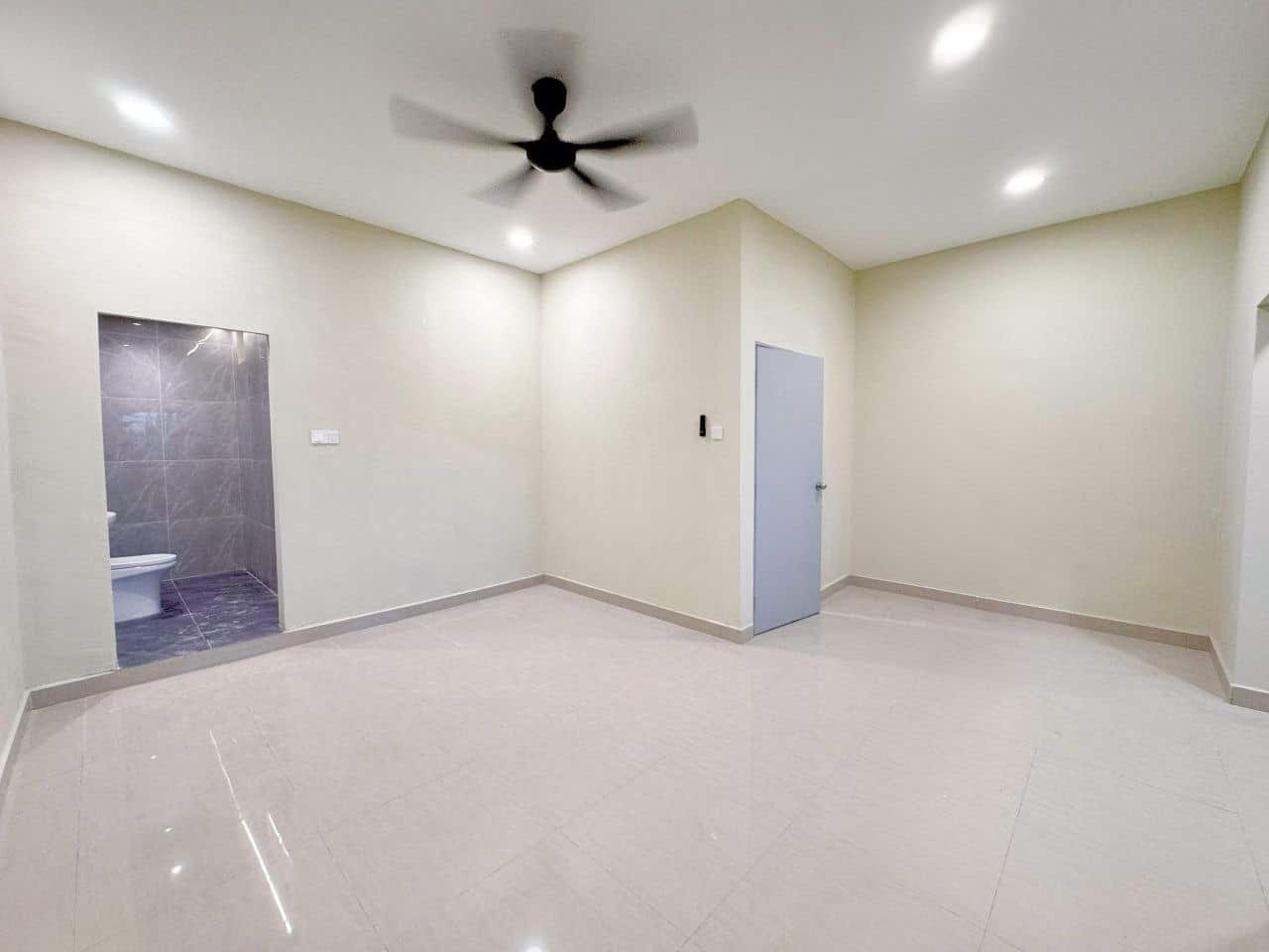 Double Storey Taman Timur 5