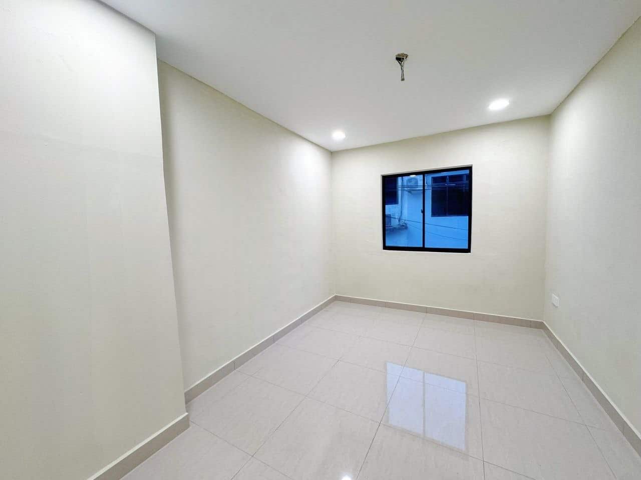 Double Storey Taman Timur 7