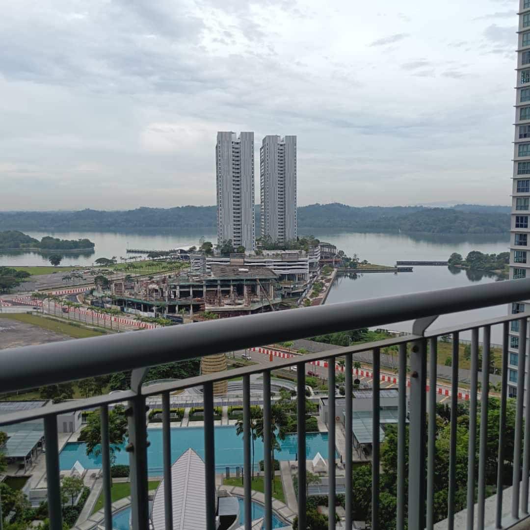 Condo Puteri Harbour 4
