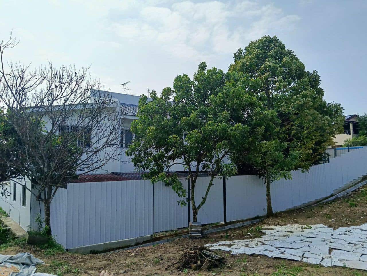 Double storey SemiD Jalan Merah Taman Pelangi