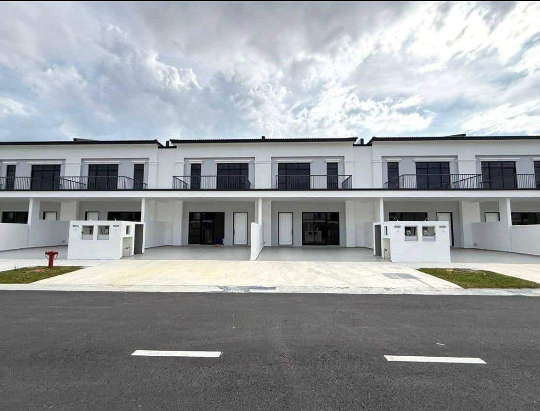 Double Storey Cluster Eco Botanic