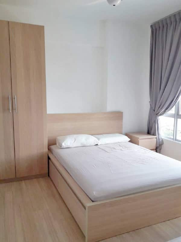 Apartment Taman Perling 4