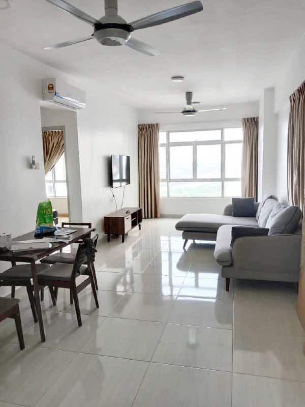 Apartment Taman Perling