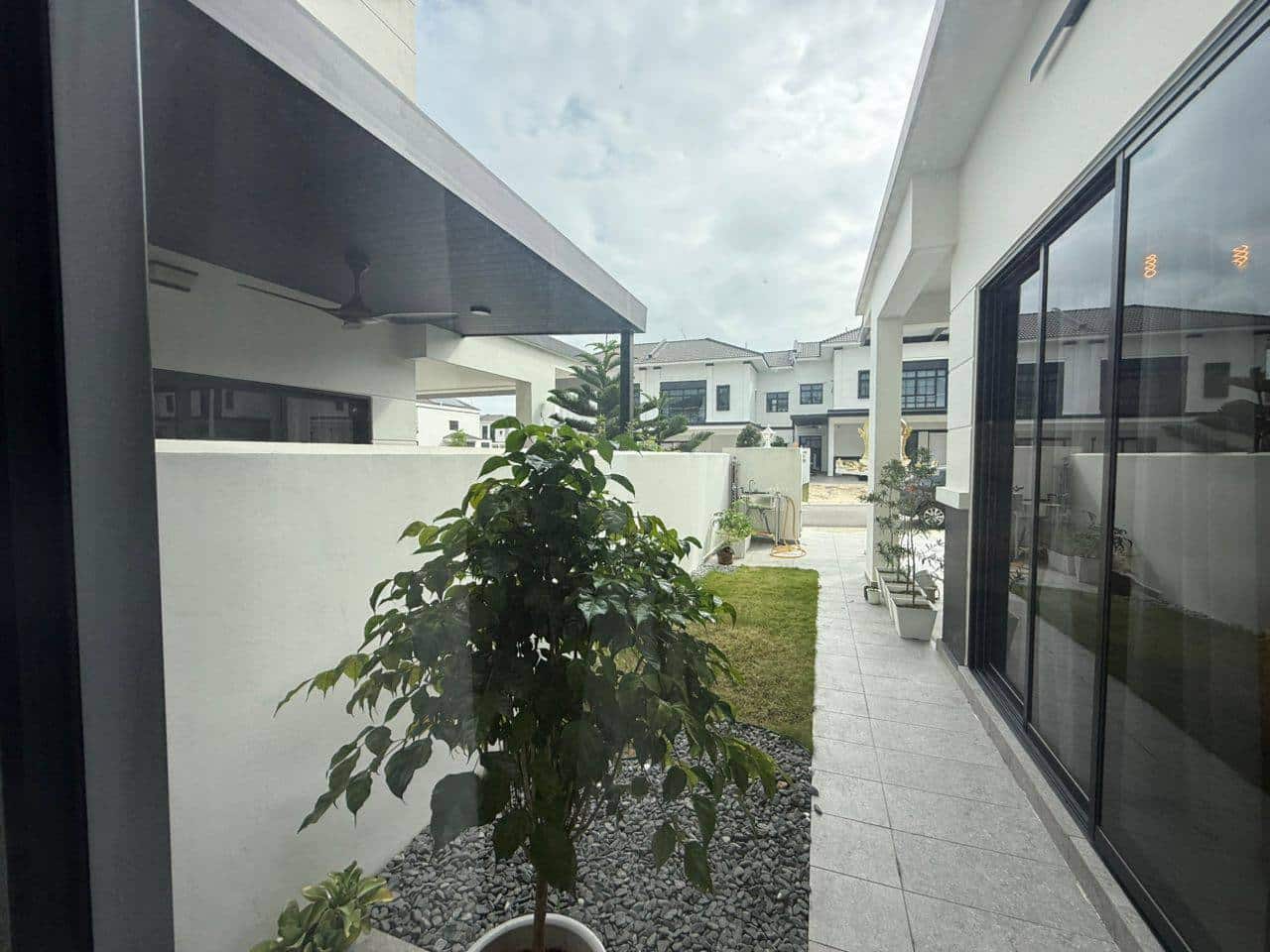 2 Sty Terrace Taman Eco Botanic